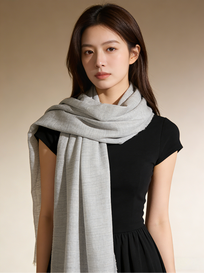 薄手ウールストール・軽やかで上品｜Lightweight Wool Scarf · Airy & Elegant