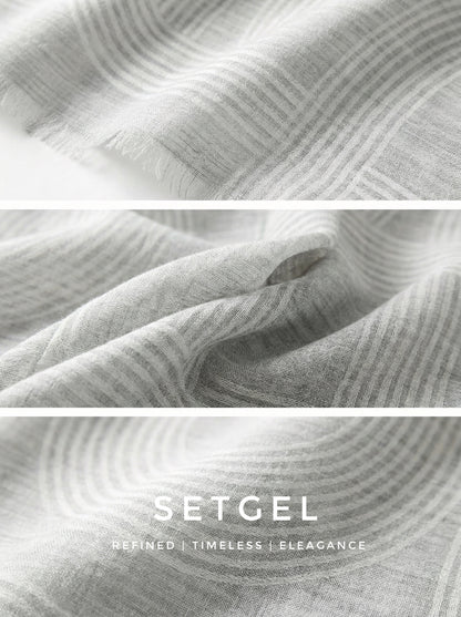 薄手ウール100％ストール・大判・軽やか（ライトグレー）｜100% Lightweight Wool Scarf（Light Gray）