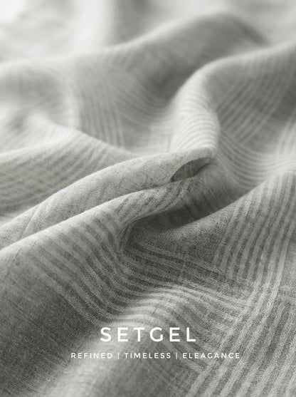 薄手ウール100％ストール・大判・軽やか（ダークグレー）｜100% Lightweight Wool Scarf（Dark Gray）